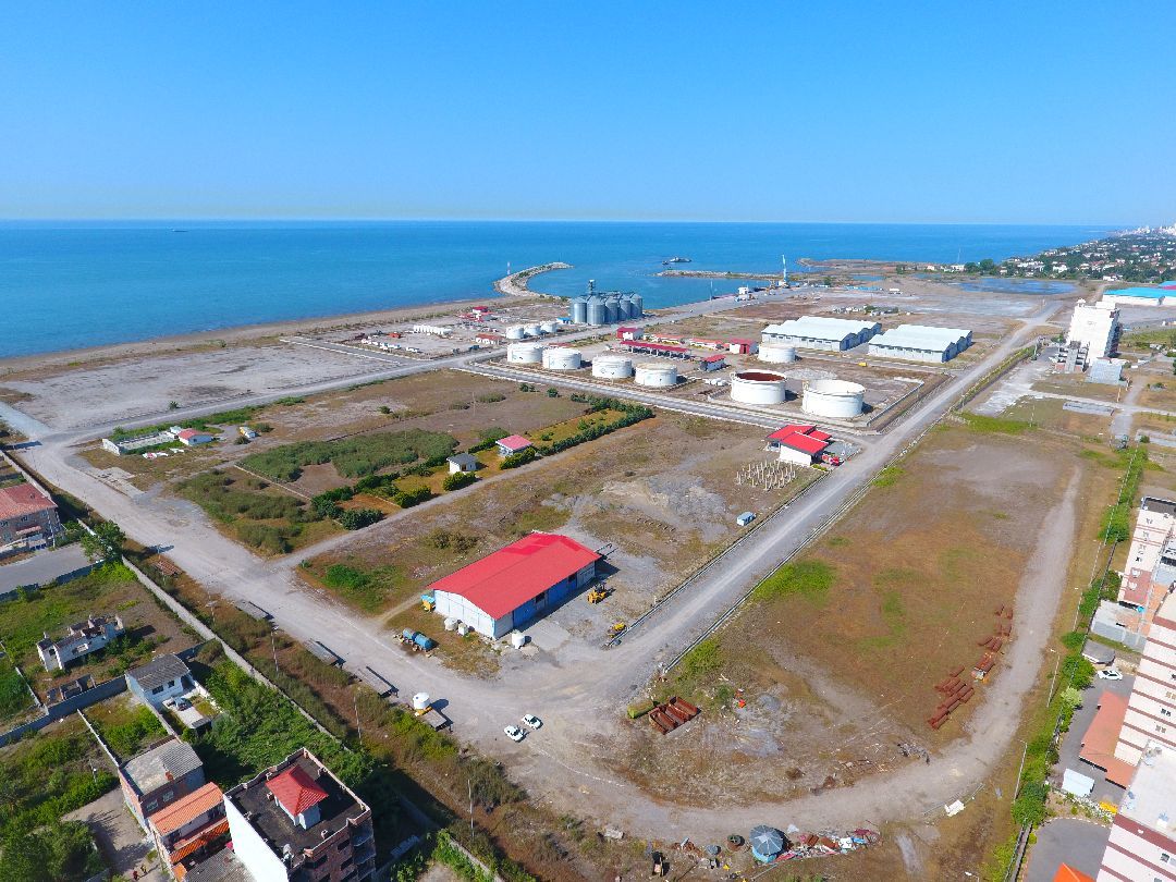 إنشاء المستودعات في ميناء فريدونكنار